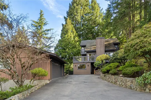 531 Summit Dr, Nanaimo BC V9T 5J7 - 4 bed, 4.0 bath in Nanaimo