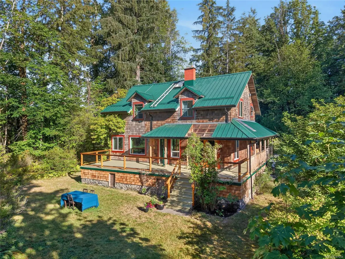6565/6553 Fitzgerald Rd, Merville BC V9J 1N7