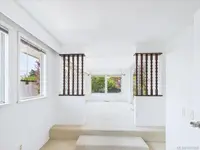 View 10