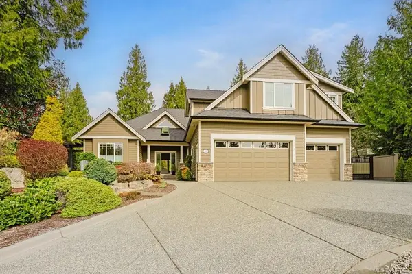 8803 Cordero Cres, North Saanich BC V8L 5E7 - 5 bed, 3.0 bath in North Saanich