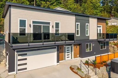 908 Craig Rd, Ladysmith BC V9X 1K5