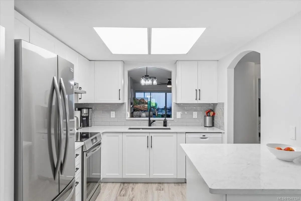 310 Pym St #4, Parksville BC V9P 2P4
