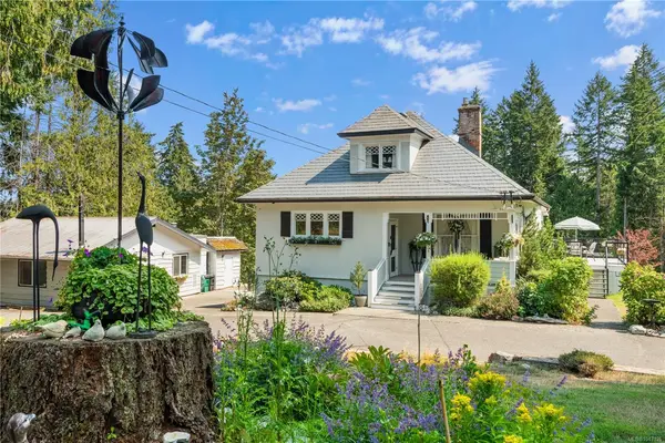 1220 Shawnigan-Mill Bay Rd, Mill Bay BC V0R 2P2 - 3 bed, 3 bath property for sale in Mill Bay