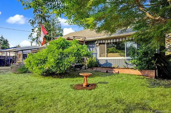 402 Young St, Parksville BC V9P 1C3 - 2 bed, 2 bath property for sale in Parksville