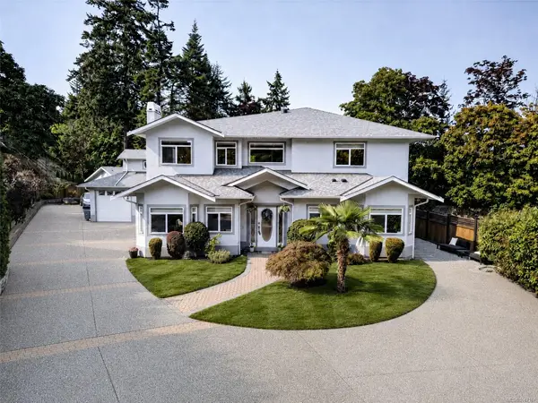 16 Edwards Estates Rd, View Royal BC V9B 5X2 - 6 bed, 6.0 bath in View Royal