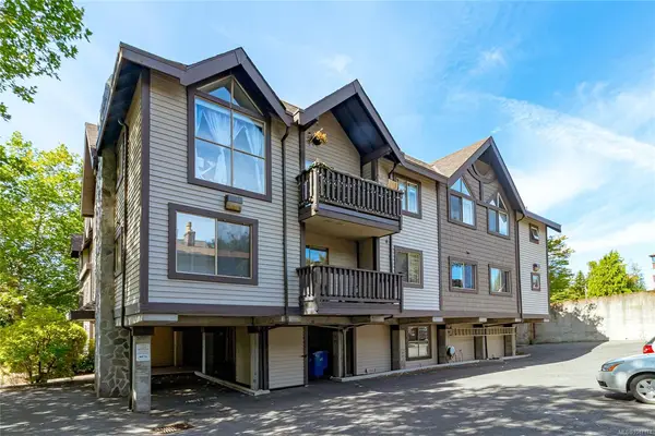 108 Gorge Rd W #302, Saanich BC V9A 1M2 - 2 bed, 2.0 bath in Saanich