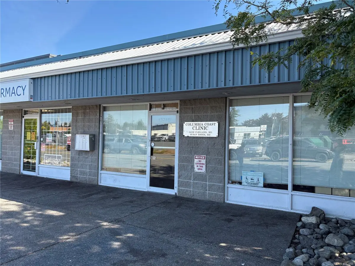 1371 Cedar St, Campbell River BC V9W 2W6
