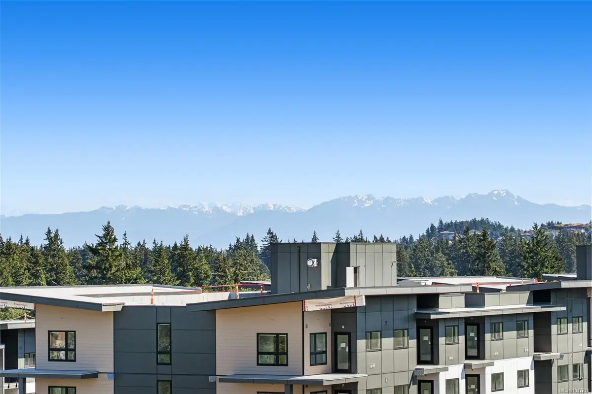 777 Station Ave #303, Langford BC V9B 7K5