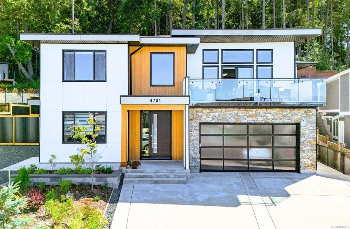 4701 Ambience Dr, Nanaimo BC V9T 0L3