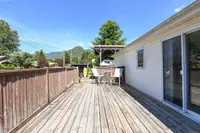View 10
