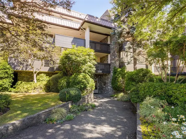 1120 Fairfield Rd #203, Victoria BC V8V 3A7 - 2 bed, 2 bath property for sale in Victoria