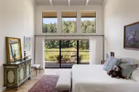 View 32