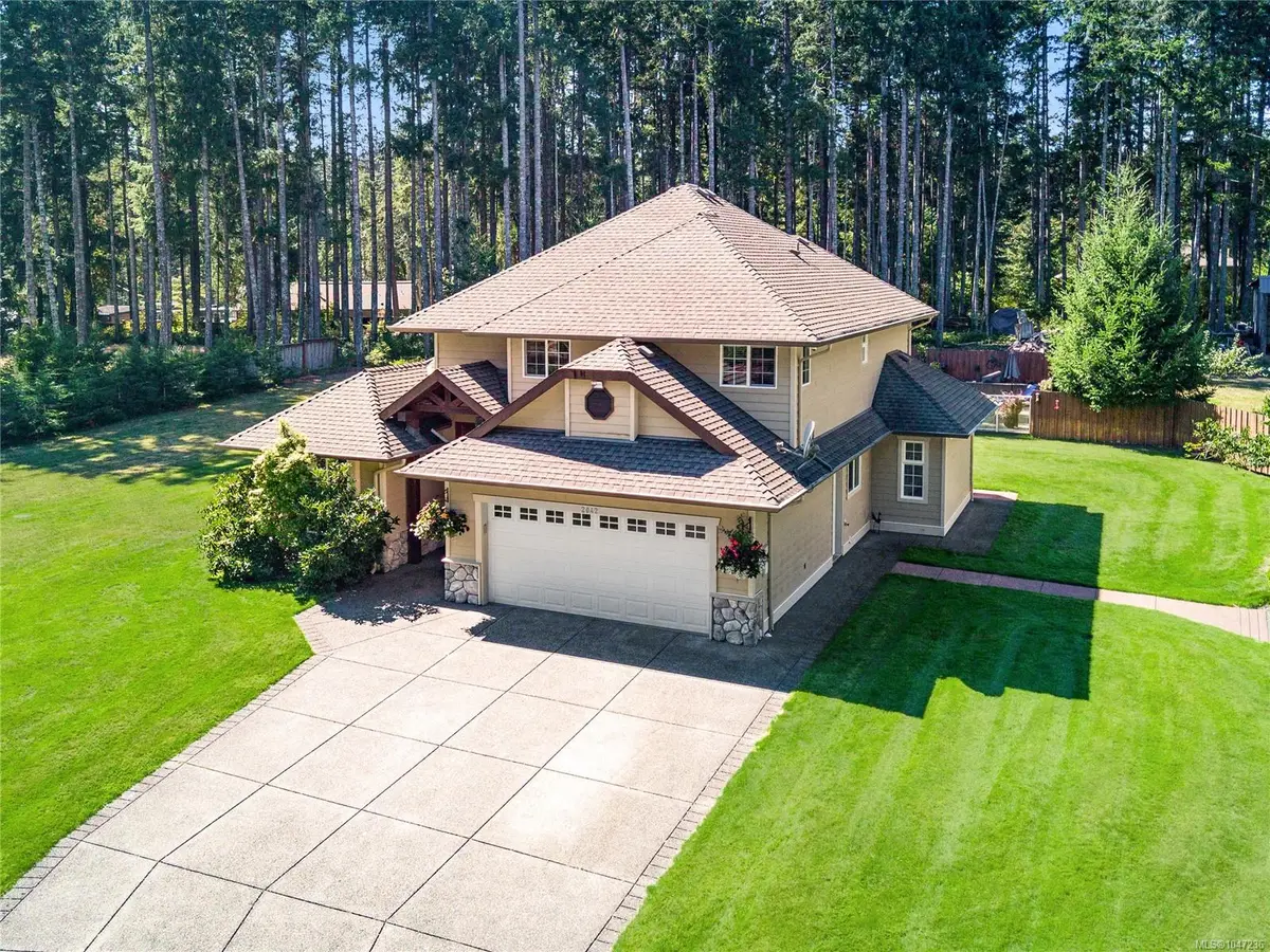 2042 Stevedor Rd, Courtenay BC V9J 1Y4
