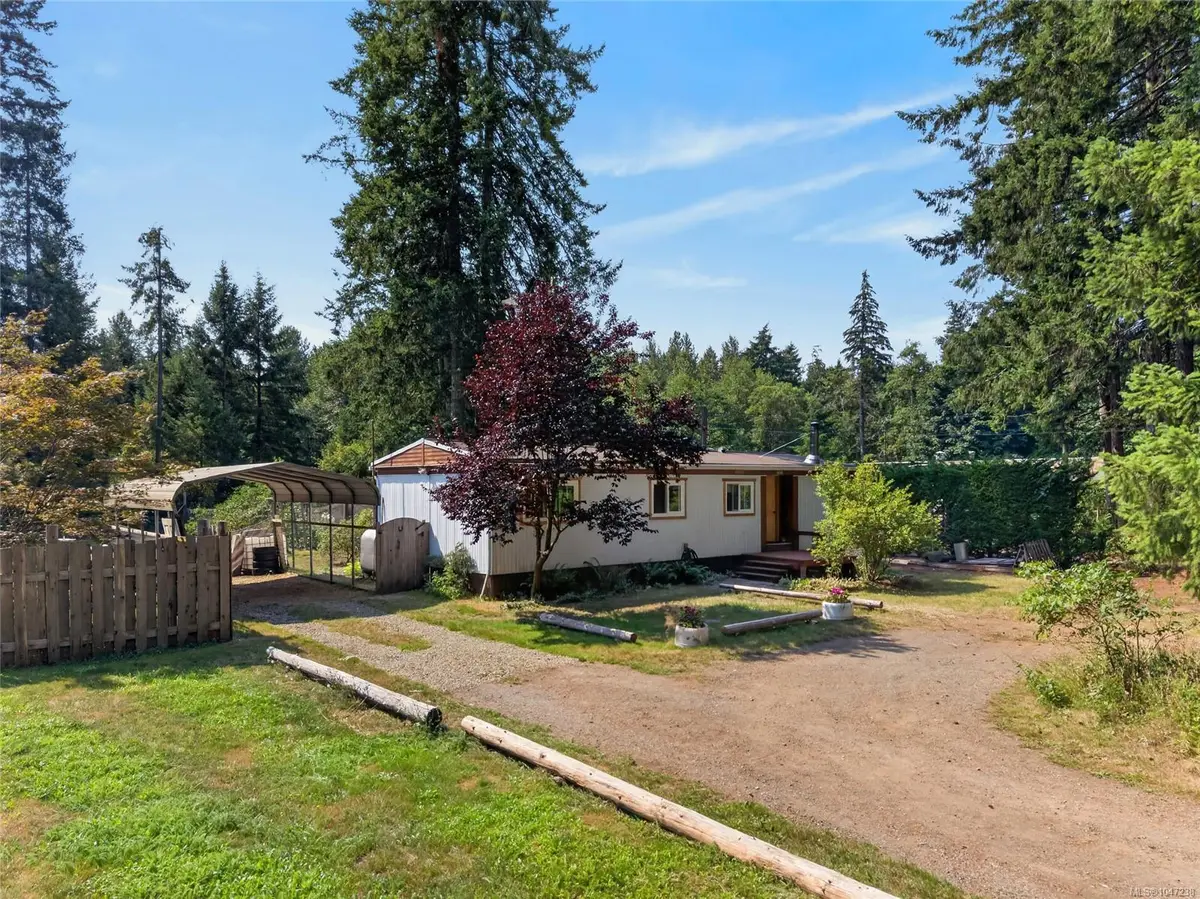 2169 Regent Rd, Black Creek BC V9J 1A1