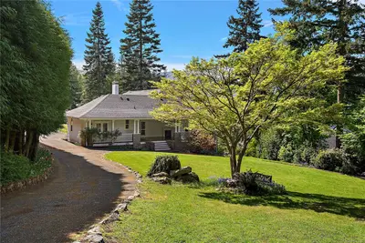 600 Seacliffe Rd, North Saanich BC V8L 5W1