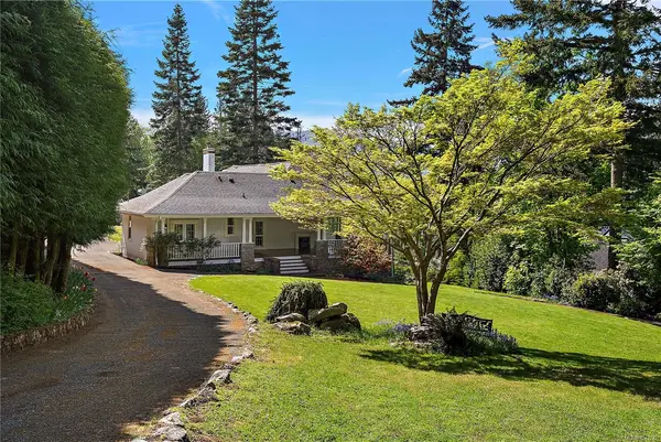 600 Seacliffe Rd, North Saanich BC V8L 5W1 - 5 bed, 5 bath property for sale in North Saanich