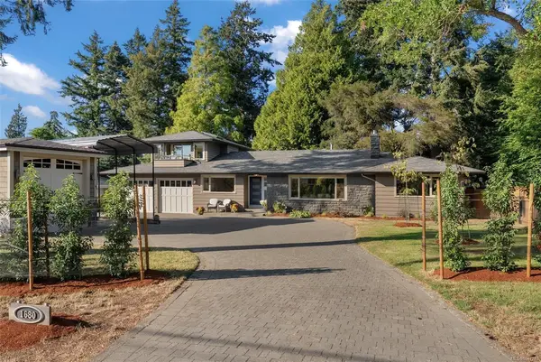 1680 Ash Rd, Saanich BC V5C 4B3 - 4 bed, 3.0 bath in Saanich