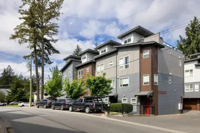 694 Hoylake Ave #105, Langford BC V9B 3P7