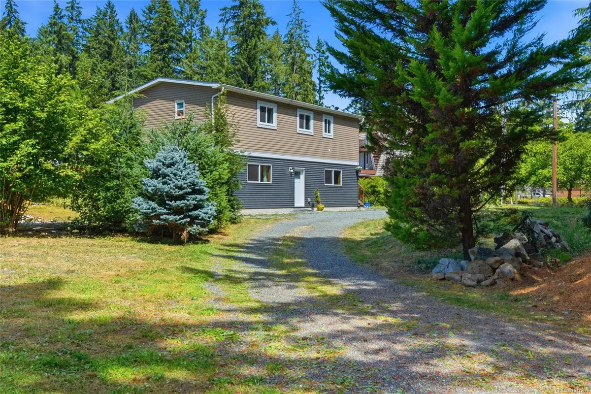 6379 Smith Rd, Port Alberni BC V9Y 8L8