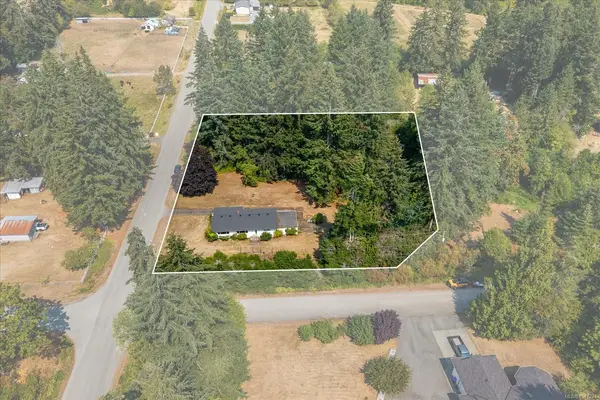 3410 Durnin Rd, Nanaimo BC V9R 6V5 - 3 bed, 1 bath property for sale in Nanaimo