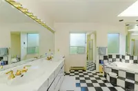 View 18