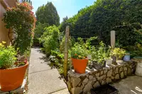 View 32