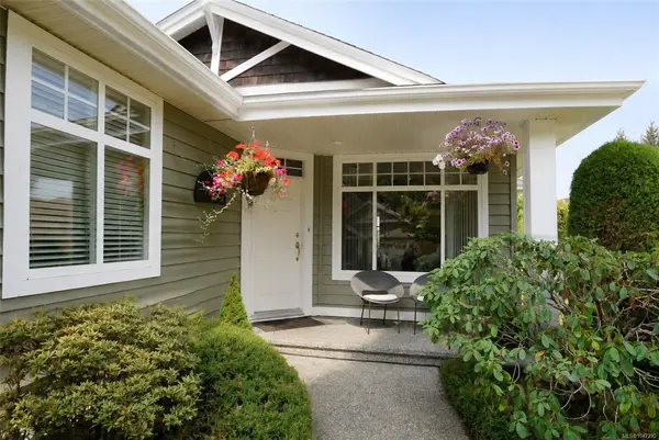 1369 Britannia Dr, Parksville BC V9P 2Y2 - 2 bed, 3.0 bath in Parksville