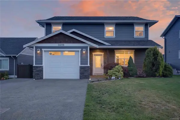 3608 Vermont Pl, Campbell River BC V9H 1V3 - 3 bed, 3 bath property for sale in Campbell River