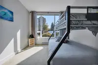 View 25