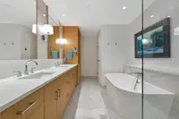 View 32