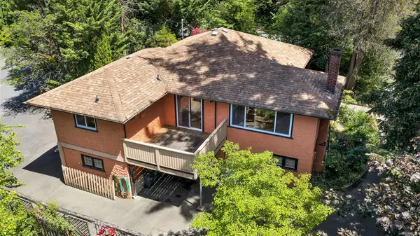 6182 Grieve Rd, Duncan BC V9L 2H1 - 4 bed, 2 bath property for sale in Duncan