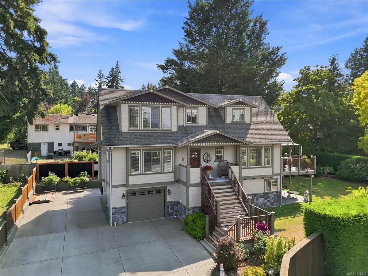 1726B Pavenham Rd, Cowichan Bay BC V0R 1N1