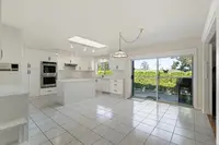 View 16