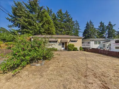2707 Scafe Rd, Langford BC V9B 3W6