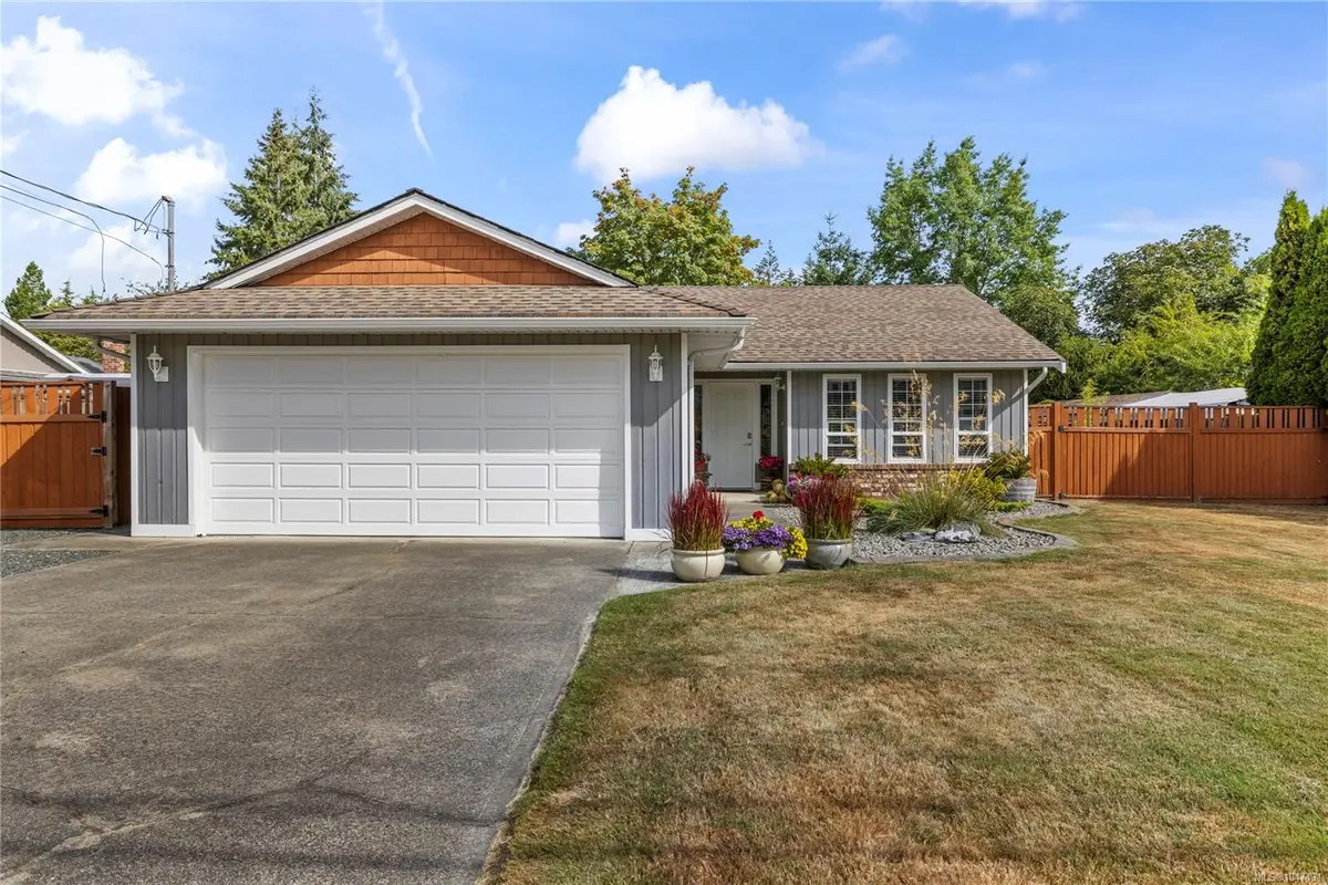 1253 Ormonde Rd, French Creek BC V9P 1W4