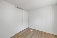 View 16