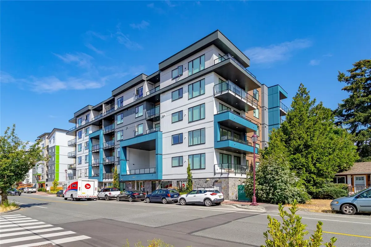 842 Orono Ave #401, Langford BC V9B 2T8