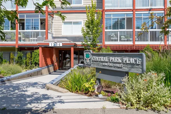 1234 Fort St #201, Victoria BC V8Y 2M9 - 2 bed, 2 bath in Victoria