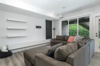 View 32