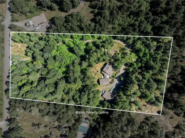 2800 Boyd Dr, Nanoose Bay BC V9P 9E9 - 6 bed, 5.0 bath in Nanoose Bay