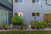 View 16