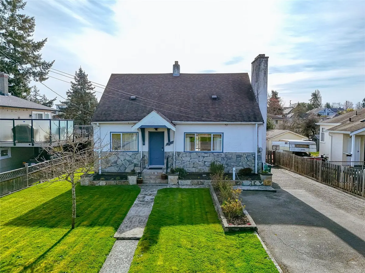 3155 Earl grey St, Saanich BC V9A 1X1