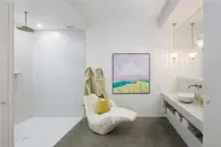 View 32