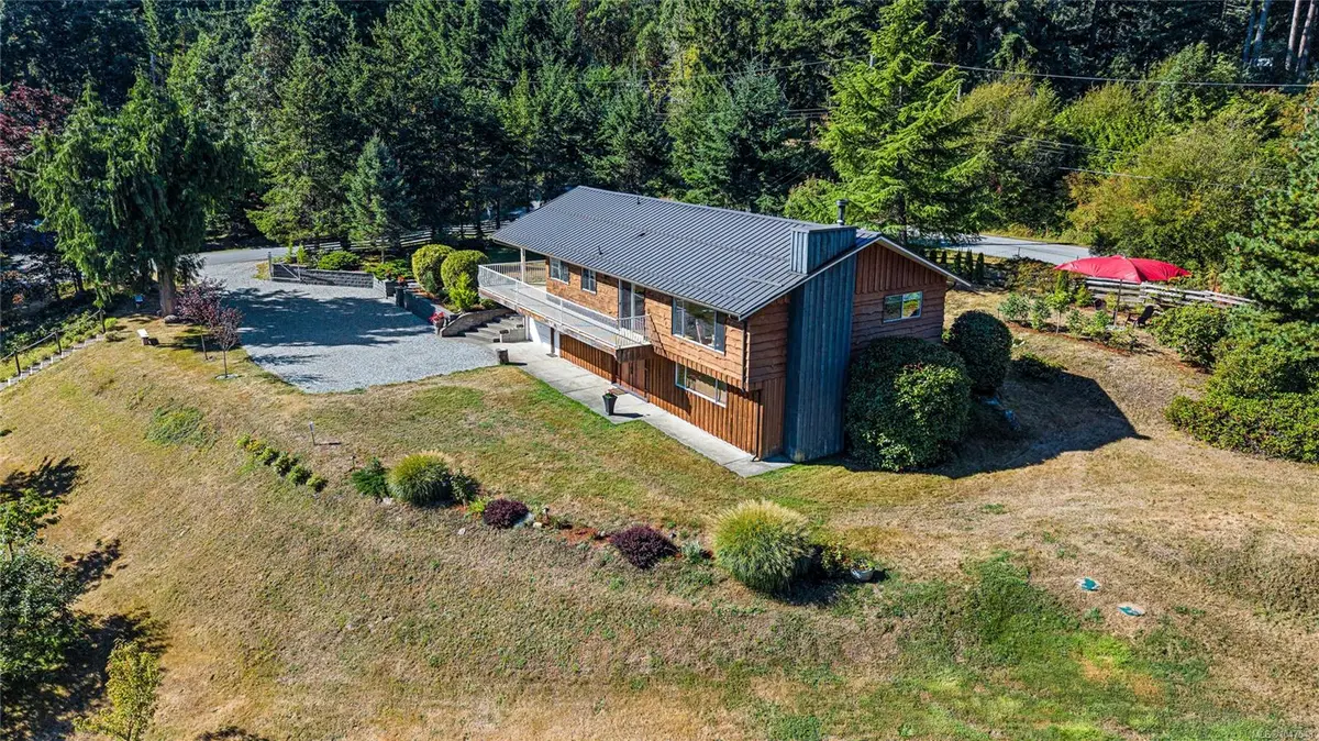 330 SaltSpring Way, Salt Spring BC V8K 2G7
