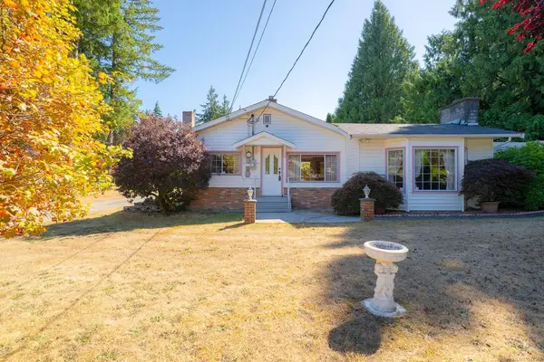 3910 Saltair Rd, Ladysmith BC V9G 2A7 - 2 bed, 1.0 bath in Ladysmith