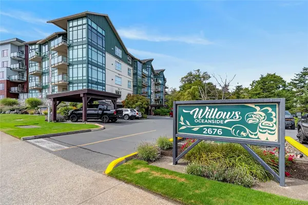 2676 Island Hwy S #404, Campbell River BC V9W 3C7 - 2 bed, 2 bath property for sale in Campbell River