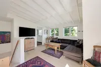 View 32