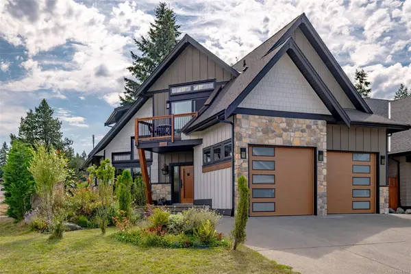492 Cottage Dr, Qualicum Beach BC V9K 2T3 - 3 bed, 3.0 bath in Qualicum Beach