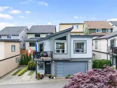 1005 Boeing Close, Langford BC V9B 0R2