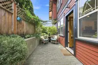 View 25